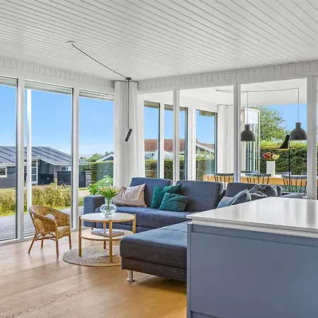 Hubertina - 75m From The Sea By Interhome Nyaraló Hejlsminde