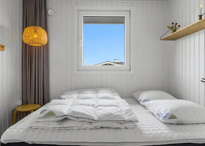 Hubertina - 75m From The Sea By Interhome Hejls