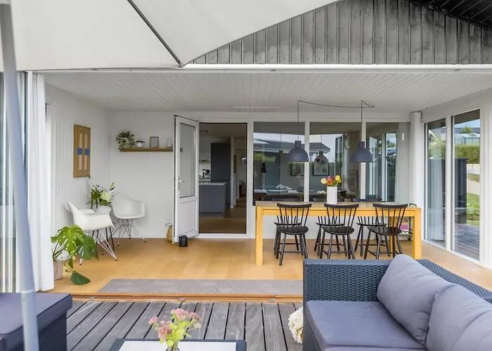 Hubertina - 75m From The Sea By Interhome *